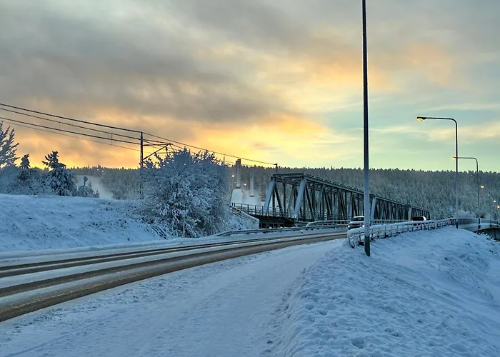 - Northern Tealight 3*